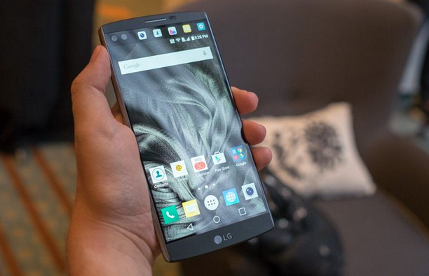 LG V10上手:雙前置攝像頭是亮點