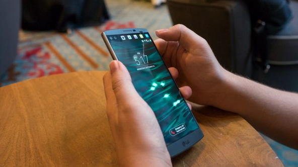 LG V10上手:雙前置攝像頭是亮點