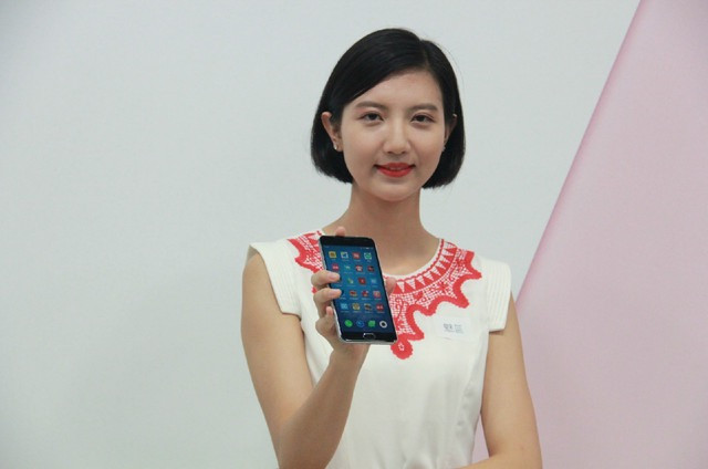 魅藍me<em></em>tal雙十一迎戰(zhàn)小米4C