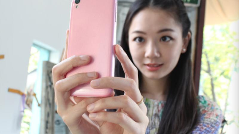 產(chǎn)品屢敗屢戰(zhàn)？沒關(guān)系，“自拍產(chǎn)業(yè)”的市場還大著呢！