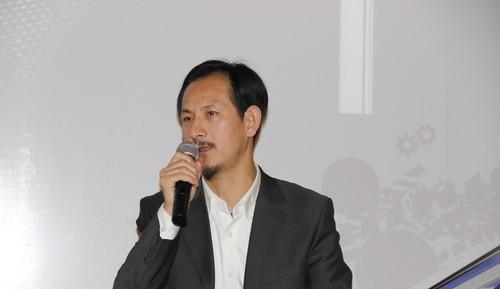 深圳市百分之百數(shù)碼科技有限公司董事長徐國祥。