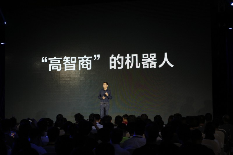 小米智能家庭APP安裝量超5000萬 發(fā)布米家掃地機(jī)器人