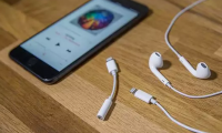 取消3.5mm真的好嗎？iPhone 7耳機(jī)線控問(wèn)題頻出