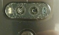 LG質(zhì)量門：LG新機(jī)V20攝像頭玻璃自爆 老外吐槽