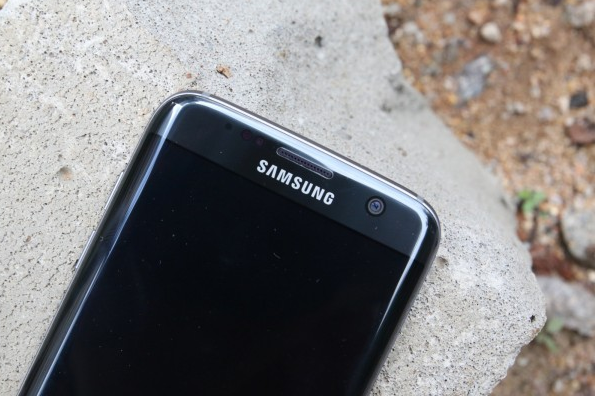 Galaxy S8將成為首部實(shí)現(xiàn)光學(xué)指紋識(shí)別的手機(jī)