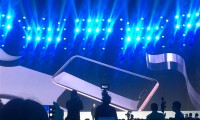 史上最驚艷！榮耀Magic正式亮相：八曲面、正反雙攝