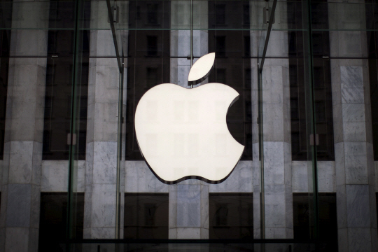 韓媒:所有OLED版iPhone 8都將配曲面屏
