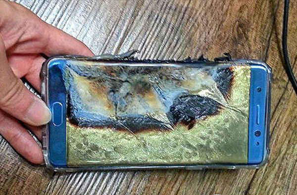 資料圖:三星移動總裁高東真就Note7燃損事件道歉
