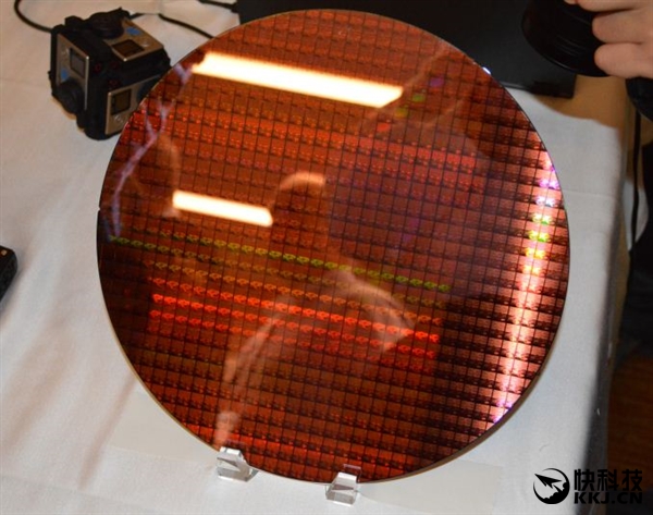 Intel 14nm等于三星10nm：領(lǐng)先整整三年！