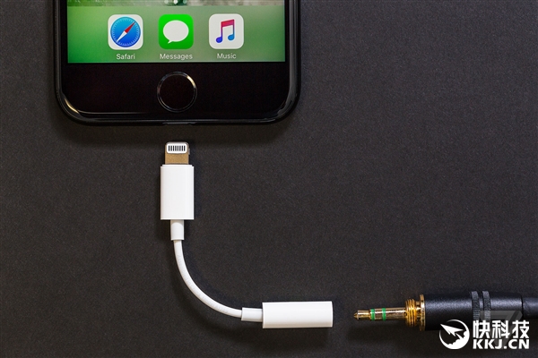 iPhone 7S、7S Plus、8都支持無線充電