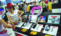 工信部：全國去年生產(chǎn)手機(jī)21億部 其中智能機(jī)15億部
