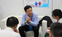 開(kāi)啟視覺(jué)新時(shí)代 康得新攜裸眼3D亮相CITE