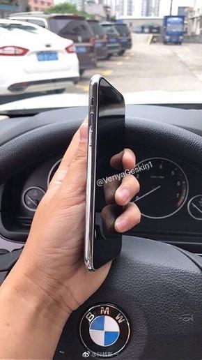 iPhone 8原型機流出 玻璃機身+豎向雙攝