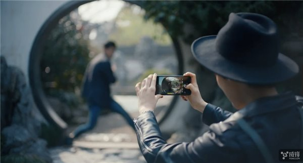 蘋(píng)果iPhone7 Plus新廣告聚焦中國(guó):濃情蜜意奇幻的人像模式