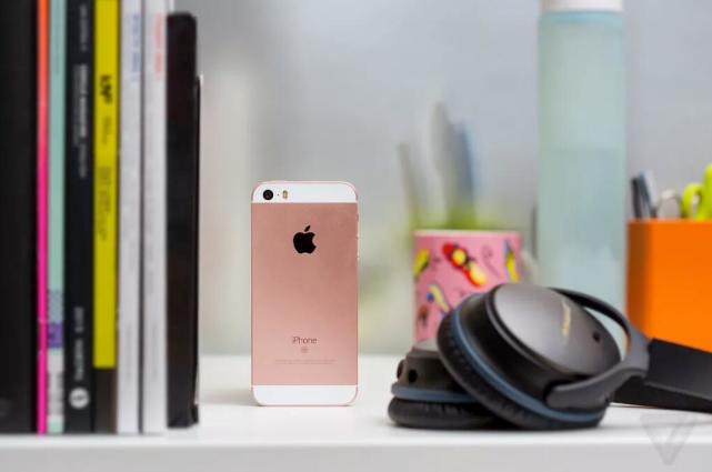 緯創(chuàng)代工，蘋(píng)果正式開(kāi)始在印度組裝iPhone SE