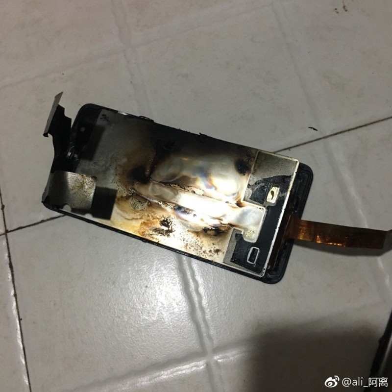 華為P10 Plus爆炸了