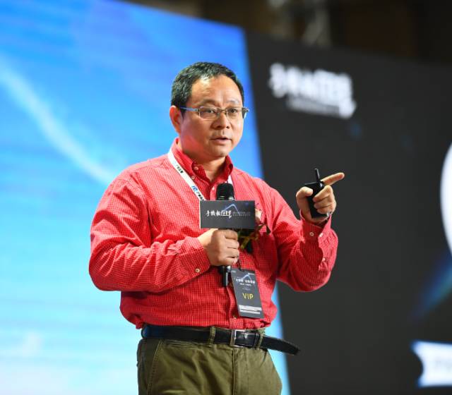 “全面屏全面來襲，屏占比大有所為”高峰論壇圓滿結(jié)束