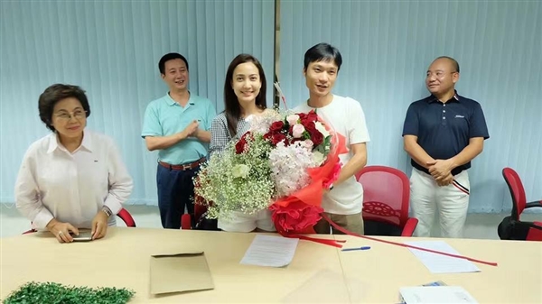 金立手機正式進入泰國:清新脫俗女神代言