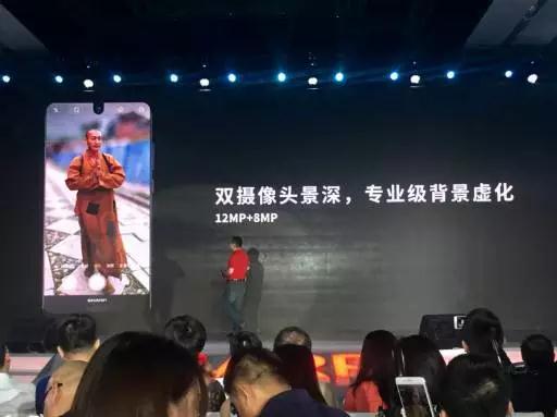 全球首創(chuàng)“三雙攝像” 幕后推手除了富士康還有？