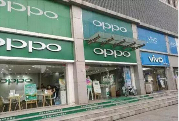 大街上那么多手機(jī)店，沒人去為什么也不會倒閉，到底靠什么支撐呢？