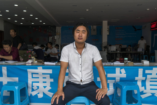 揭秘鄭州蘋果城：全球一半iPhone產(chǎn)自這