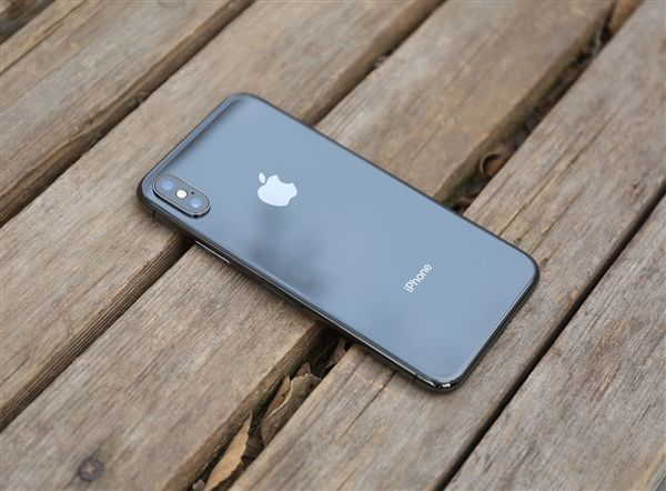 蘋果獲得新專利 iPhone攝像頭又上一臺(tái)階?