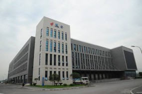 全面屏完整配套產(chǎn)業(yè)鏈，重慶中顯智能再助手機(jī)顯示技術(shù)升級(jí)
