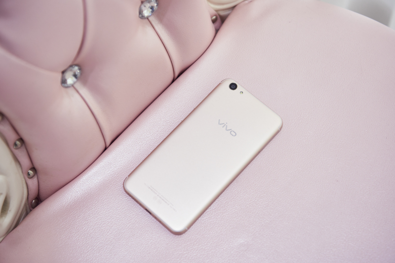 給年輕人“刷臉”新體驗(yàn)！vivo Y66i 強(qiáng)勢(shì)登場(chǎng)