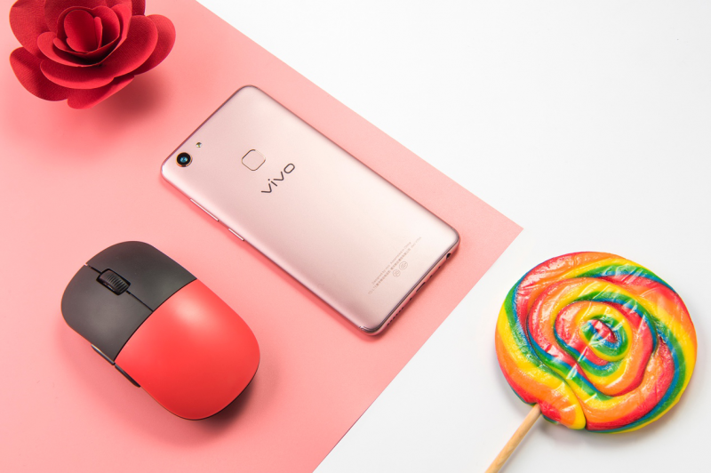 5000 萬像素極致清晰，全面屏 vivo Y75 隆重登場