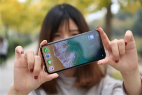 酸爽！iPhone X進(jìn)水屏幕悲催 蘋果店員：抗水不是防水