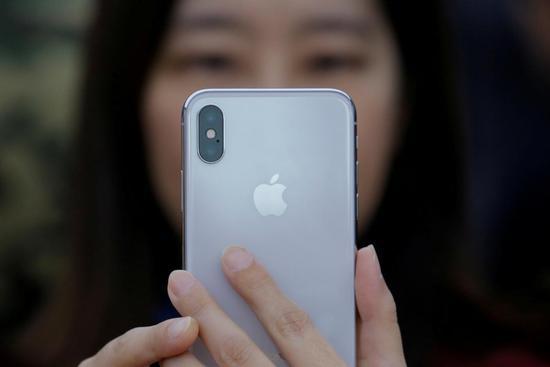 蘋果砍掉iPhone X 40%訂單？供應商稱未收到通知