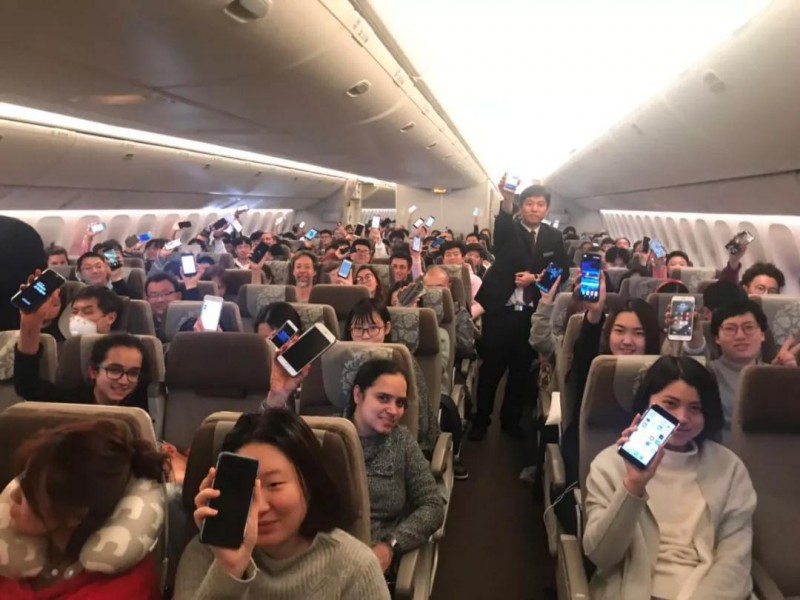 中國(guó)電信攜手東航、海航 開(kāi)啟航空手機(jī)通信新時(shí)代