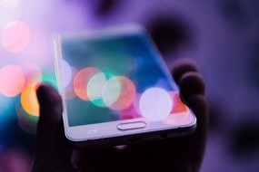 中國智能手機出貨量2017年首下滑，年比下降4%