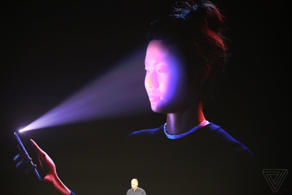 三星S9人臉識別跟iPhone X對比后:蘋果全行業(yè)領(lǐng)先