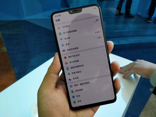 OPPO R15系列發(fā)布:90%屏占比異形全面屏,2999元起售