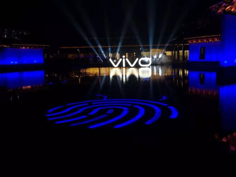 vivo X21：奔跑中的青年，從敢為天下后到引領(lǐng)市場(chǎng)潮流
