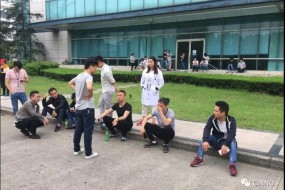 世界面板龍頭企業(yè)友達(dá)光電關(guān)閉大陸工廠！上海松江廠區(qū)員工面臨失業(yè)