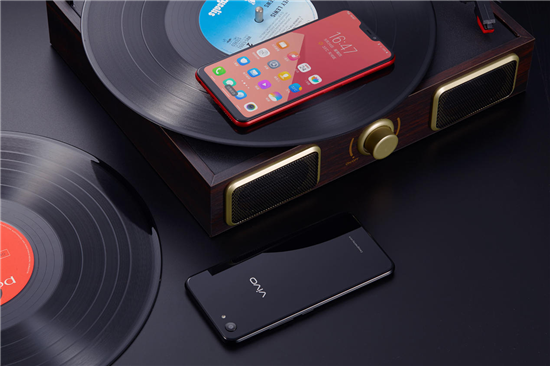 vivo Y83全面屏輕旗艦圖賞：超強(qiáng)賣點(diǎn)加持，第一眼已然傾心