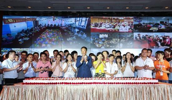 富士康在中國內(nèi)地30年，為蘋果代工也在研究黑科技