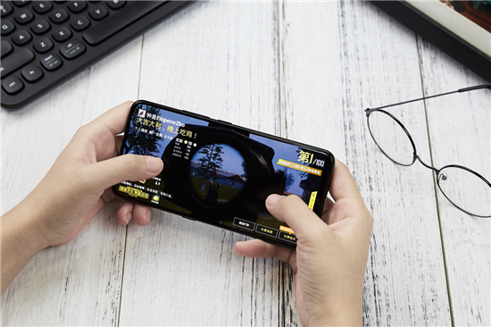 vivo NEX新版本來襲，升級屏幕指紋+8GB大運存