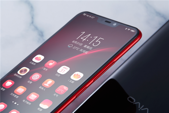 vivo Y81s首發(fā)圖賞：全屏視野暢玩不停，引領(lǐng)千元機(jī)新潮流