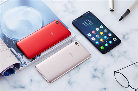 vivo Y81s首發(fā)圖賞：全屏視野暢玩不停，引領(lǐng)千元機(jī)新潮流