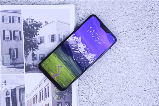 vivo Y81s上手體驗(yàn)，新一代全面屏鑄就高顏值