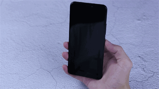 vivo Y81s上手體驗(yàn)，新一代全面屏鑄就高顏值
