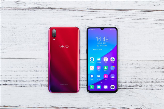 第四代屏幕指紋+全新光感美學(xué) vivo X23引領(lǐng)未來全面屏手機潮流