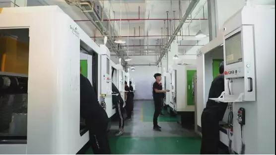 全球金屬拋光研磨行業(yè)領(lǐng)導(dǎo)者，春草研磨讓智能手機(jī)更出彩