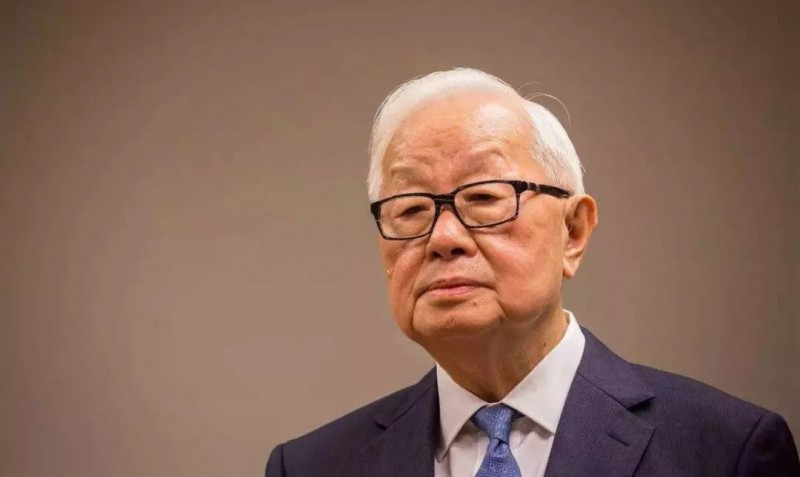 一美元改寫命運(yùn)軌道：他，56歲創(chuàng)業(yè) 打造全球最大芯片代工廠