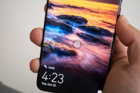 Mate 20系列售價向iPhone看齊，能讓華為手機更成功？