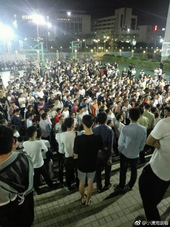 蘋果砍單伯恩裁員！該擔憂的卻是“她”