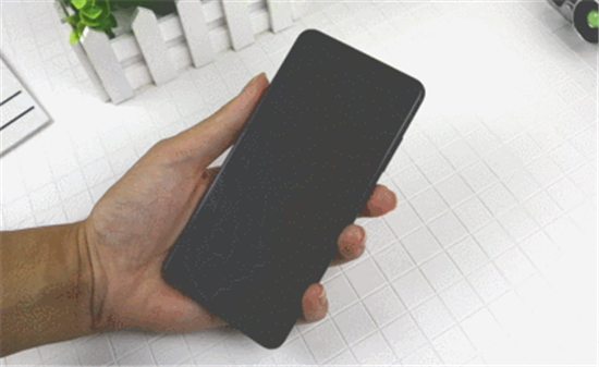 大屏大內存，AI長續(xù)航！vivo Y73上手體驗